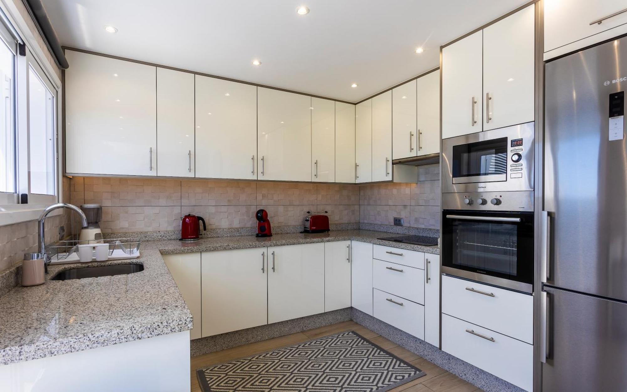 Ocean Panorama - 3 Ac Bedrooms, Private Garage, New Pool, 2 Bathrooms, Tv Channels Acantilado de los Gigantes Luaran gambar